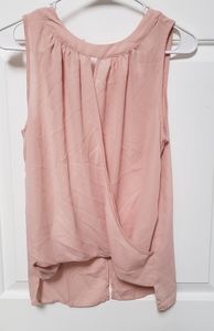 Adorable pale pink blouse!